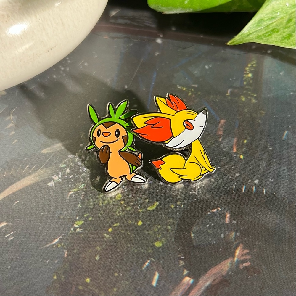 Fennekin & Chespin Pokémon pins
